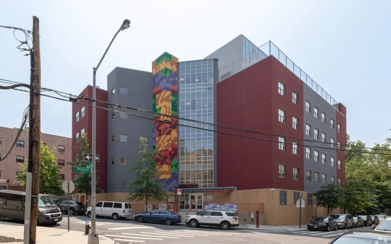 USE AS PRIMARY PHOTO (4)